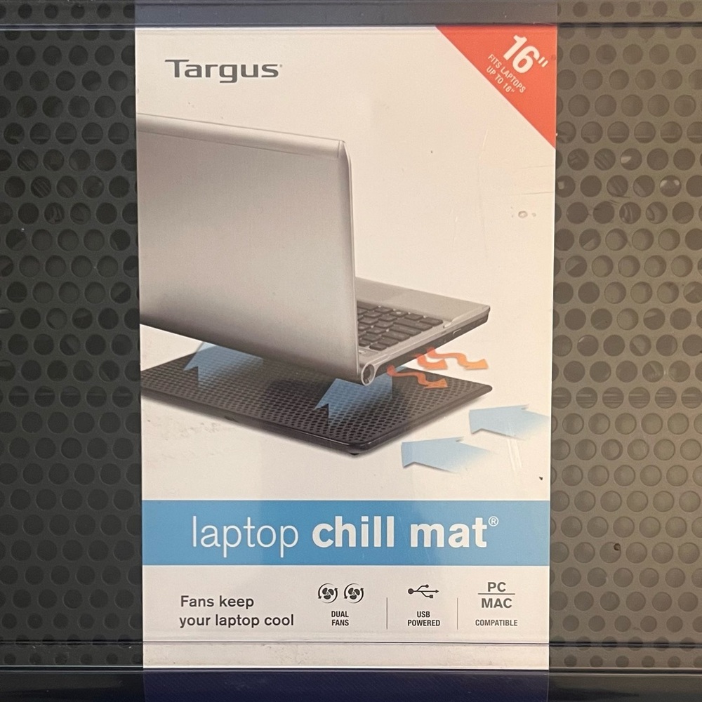 NW/OT Targus Gray and Black Laptop Chill Mat